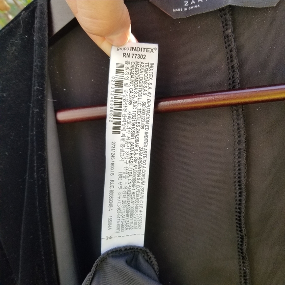 Zara black velvet wrap dress mini puff sleeve S - Picture 8 of 17